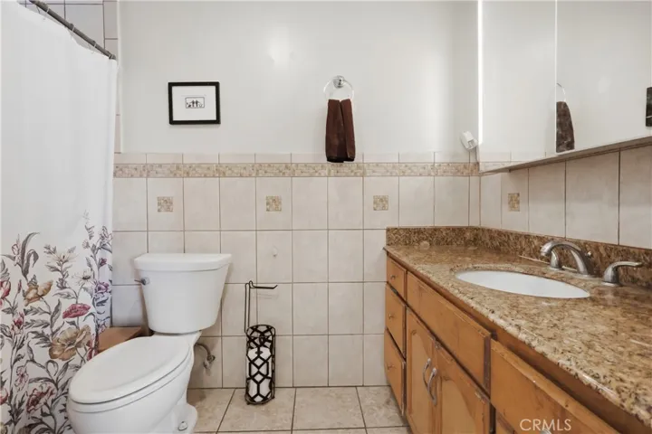 440 W Cherry, Compton, California 90222
