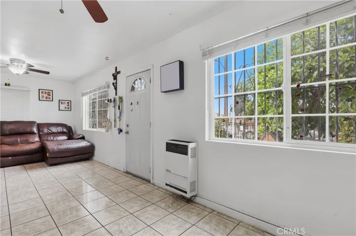 440 W Cherry, Compton, California 90222