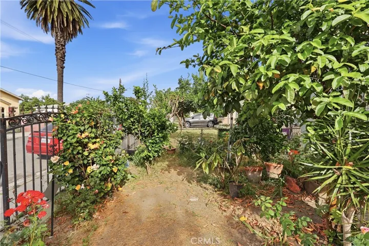 440 W Cherry, Compton, California 90222