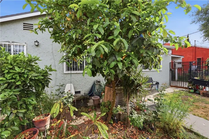 440 W Cherry, Compton, California 90222