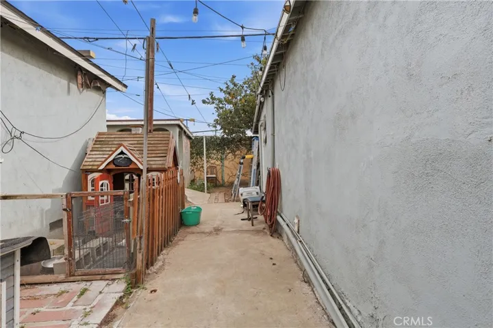 440 W Cherry, Compton, California 90222