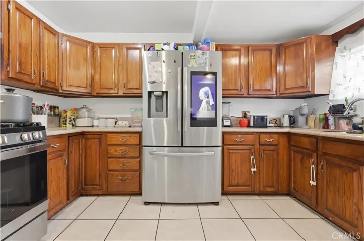 440 W Cherry, Compton, California 90222