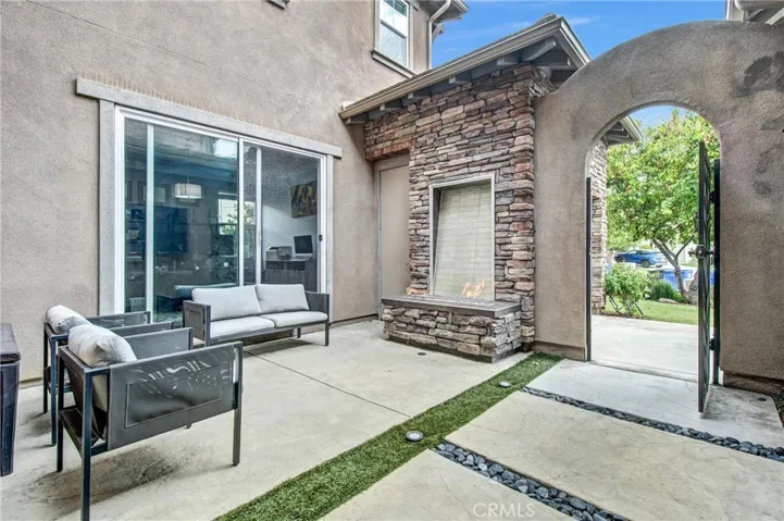 28163 Anvil Court, Valencia, California 91354