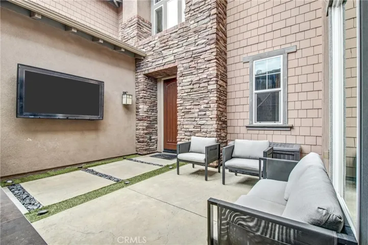 28163 Anvil Court, Valencia, California 91354