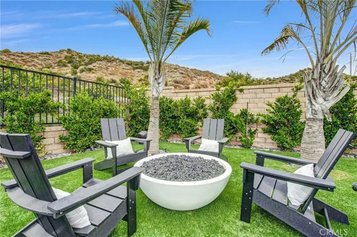 28163 Anvil Court, Valencia, California 91354