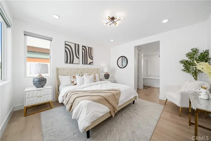 80 Ballast, Tustin, California 92782