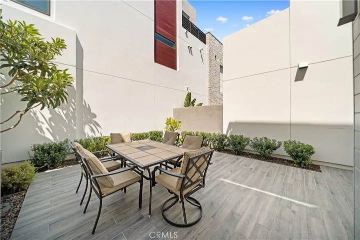 80 Ballast, Tustin, California 92782