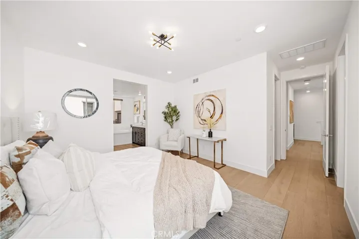 80 Ballast, Tustin, California 92782