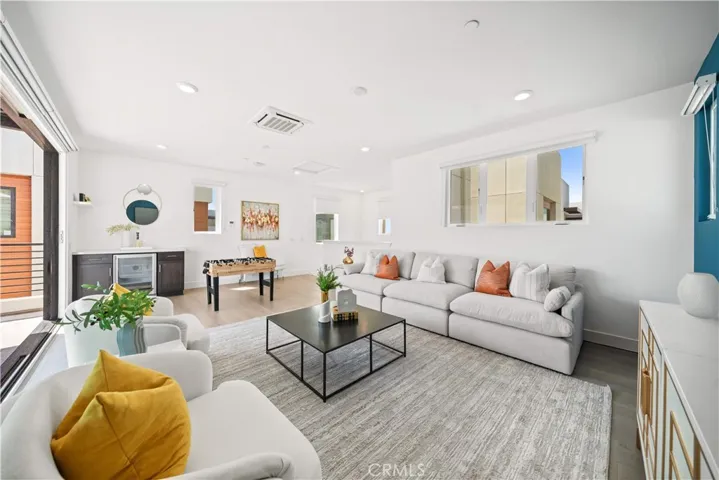 80 Ballast, Tustin, California 92782