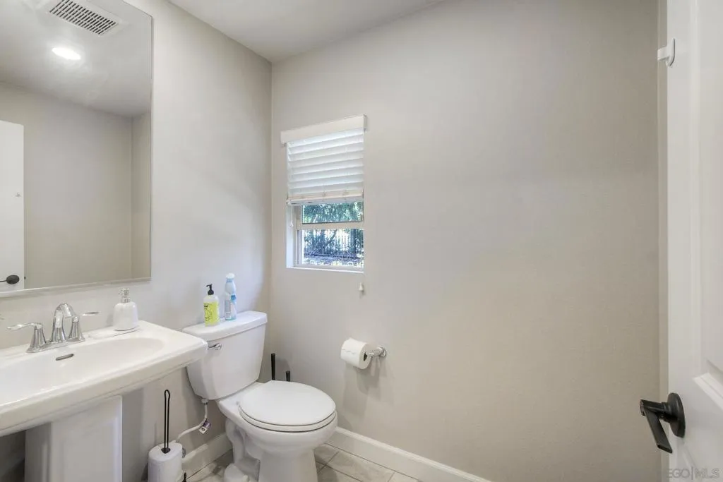 Powder room