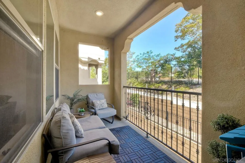 Private balcony off the family room
