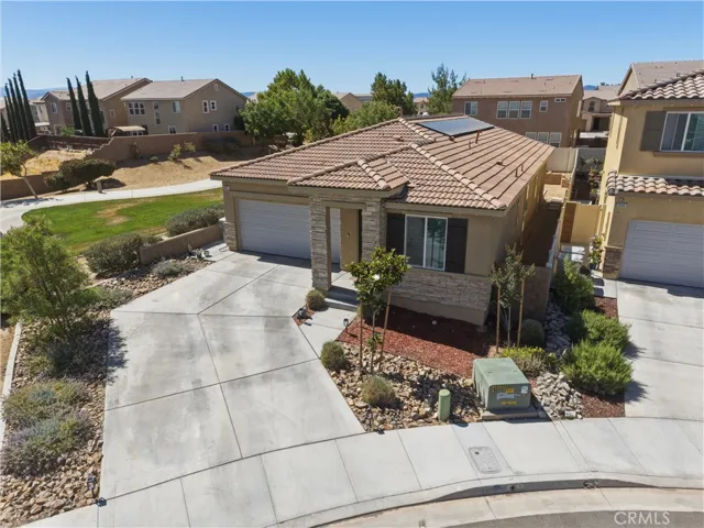 13097 Saratoga, Hesperia, California 92344