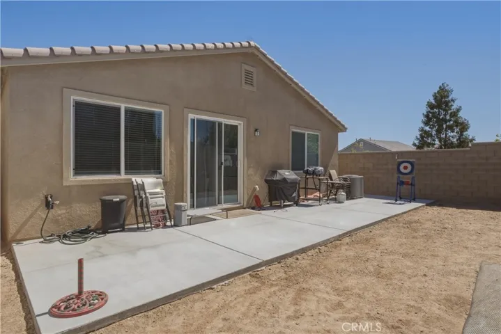 13097 Saratoga, Hesperia, California 92344