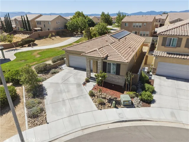 13097 Saratoga, Hesperia, California 92344