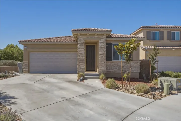 13097 Saratoga, Hesperia, California 92344