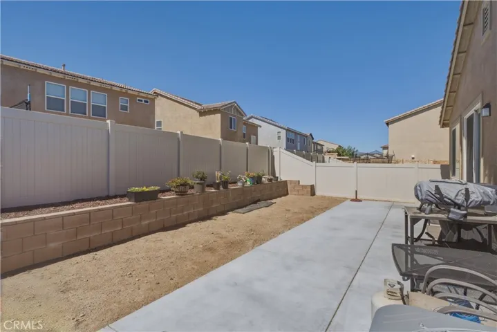 13097 Saratoga, Hesperia, California 92344
