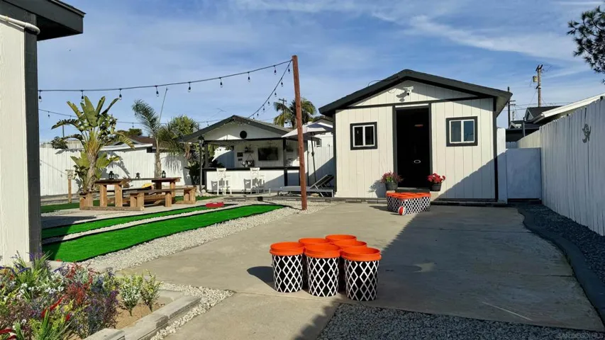 2757 Preece, San Diego, California 92111