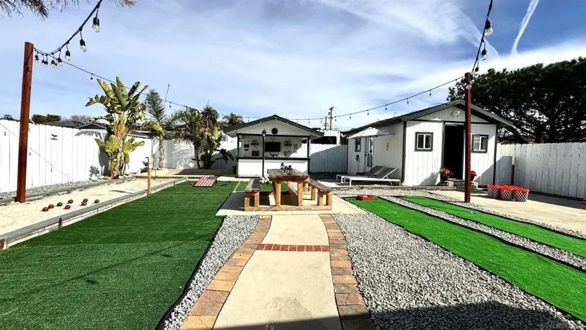 2757 Preece, San Diego, California 92111