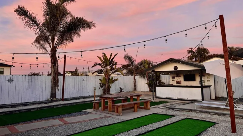 2757 Preece, San Diego, California 92111