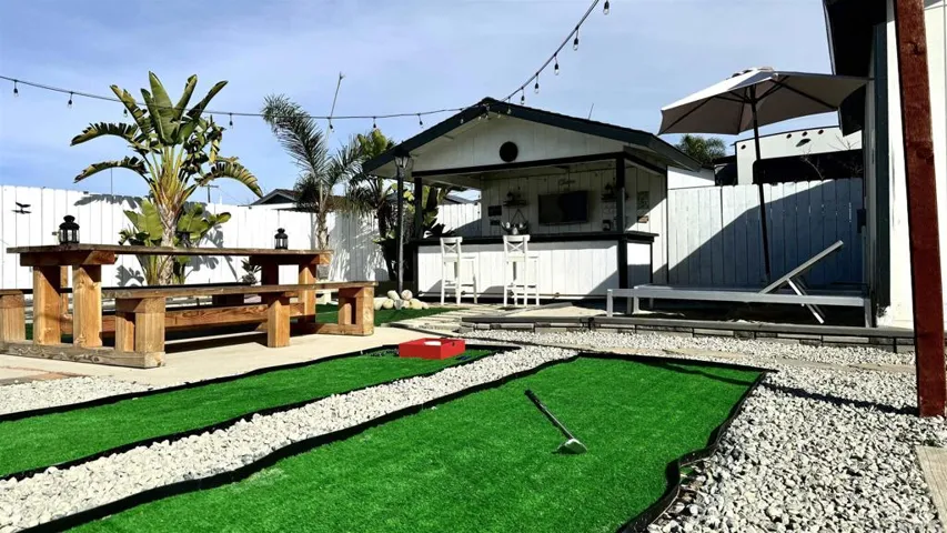2757 Preece, San Diego, California 92111