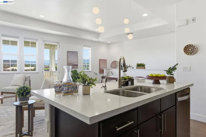 640 Turnbuckle Dr 1611, Redwood City, California 94063