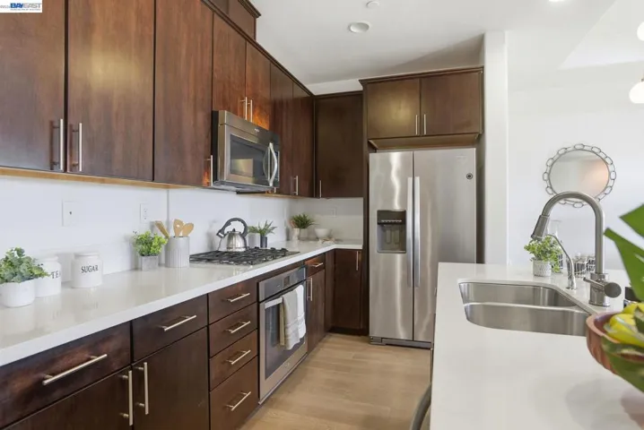 640 Turnbuckle Dr 1611, Redwood City, California 94063