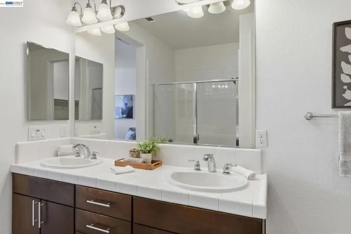 640 Turnbuckle Dr 1611, Redwood City, California 94063