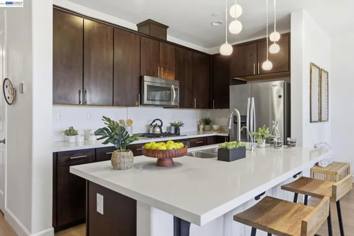 640 Turnbuckle Dr 1611, Redwood City, California 94063
