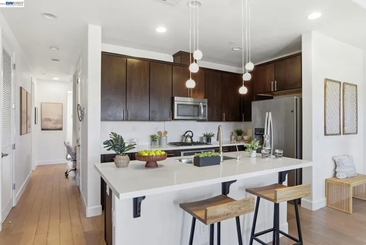 640 Turnbuckle Dr 1611, Redwood City, California 94063