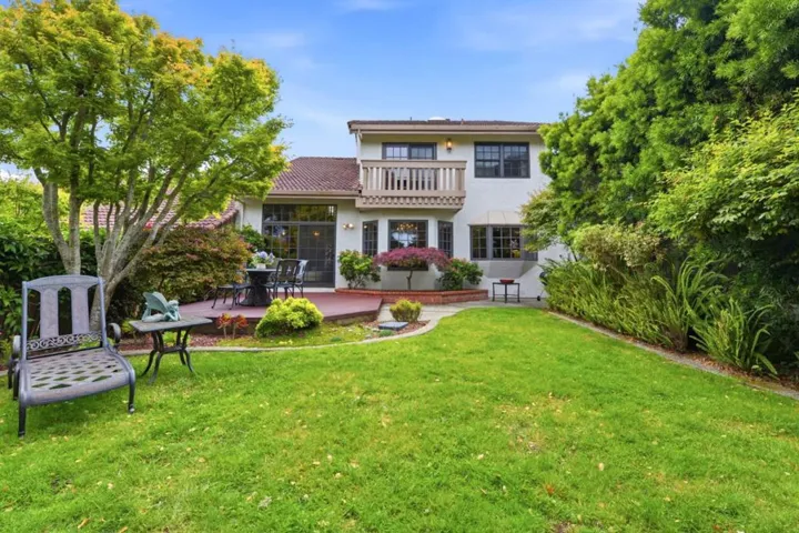 1632 Toyon Court, San Mateo, California 94403