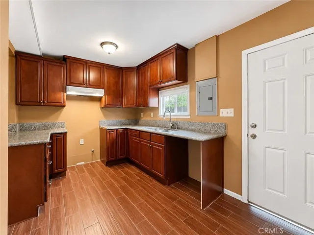 1920 W Spring, Long Beach, California 90810
