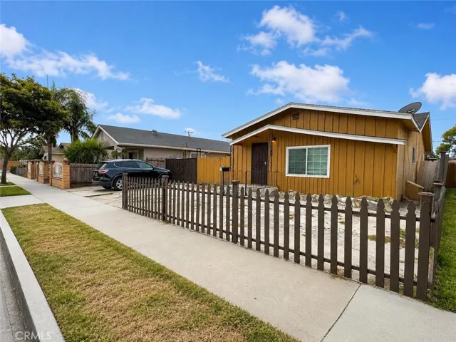 1920 W Spring, Long Beach, California 90810