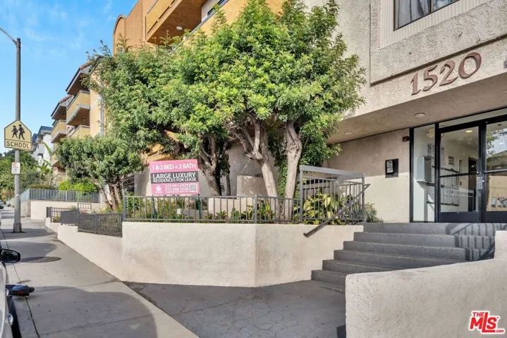 1520 N Vista Street 203, Los Angeles, California 90046