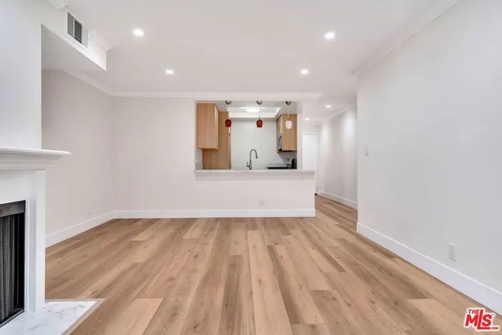 1520 N Vista Street 203, Los Angeles, California 90046