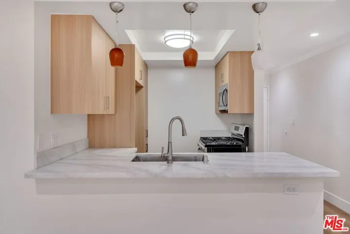 1520 N Vista Street 203, Los Angeles, California 90046