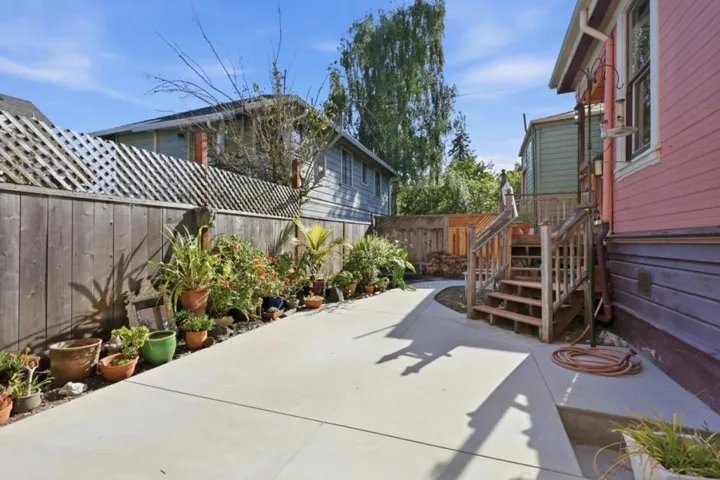 225 Union Street, Santa Cruz, California 95060