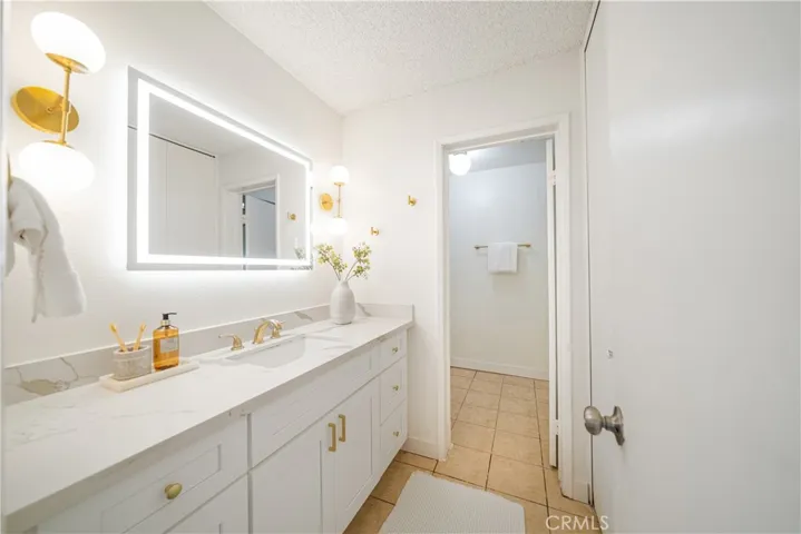 4499 Via Marisol 338, Los Angeles, California 90042