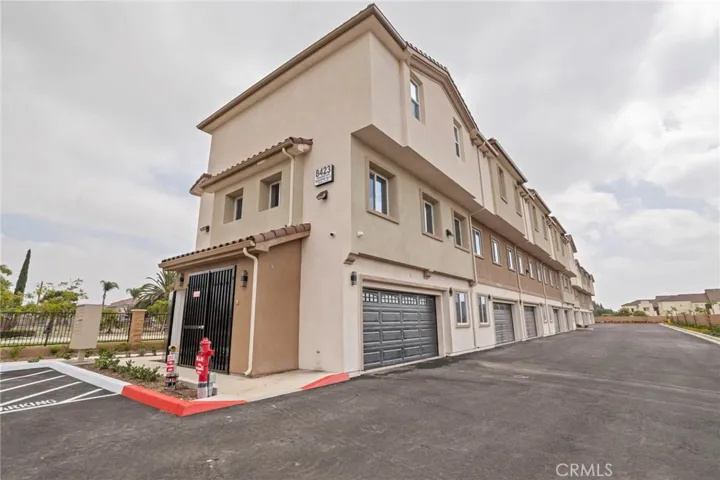 8423 Tamarind Avenue, Fontana, California 92335