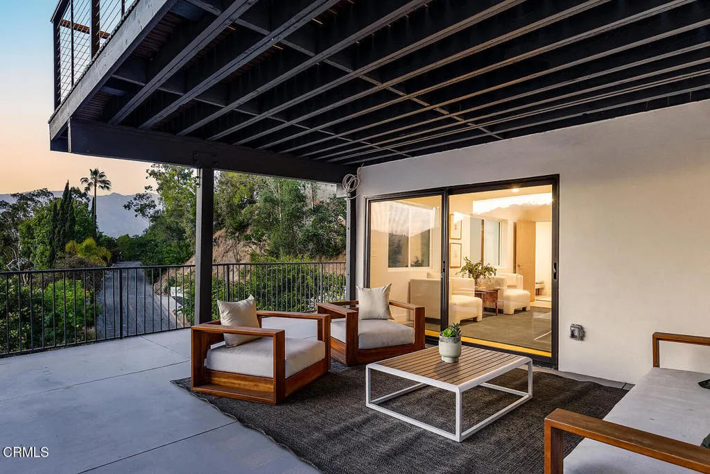 981 Glen Oaks Blvd 065-mls