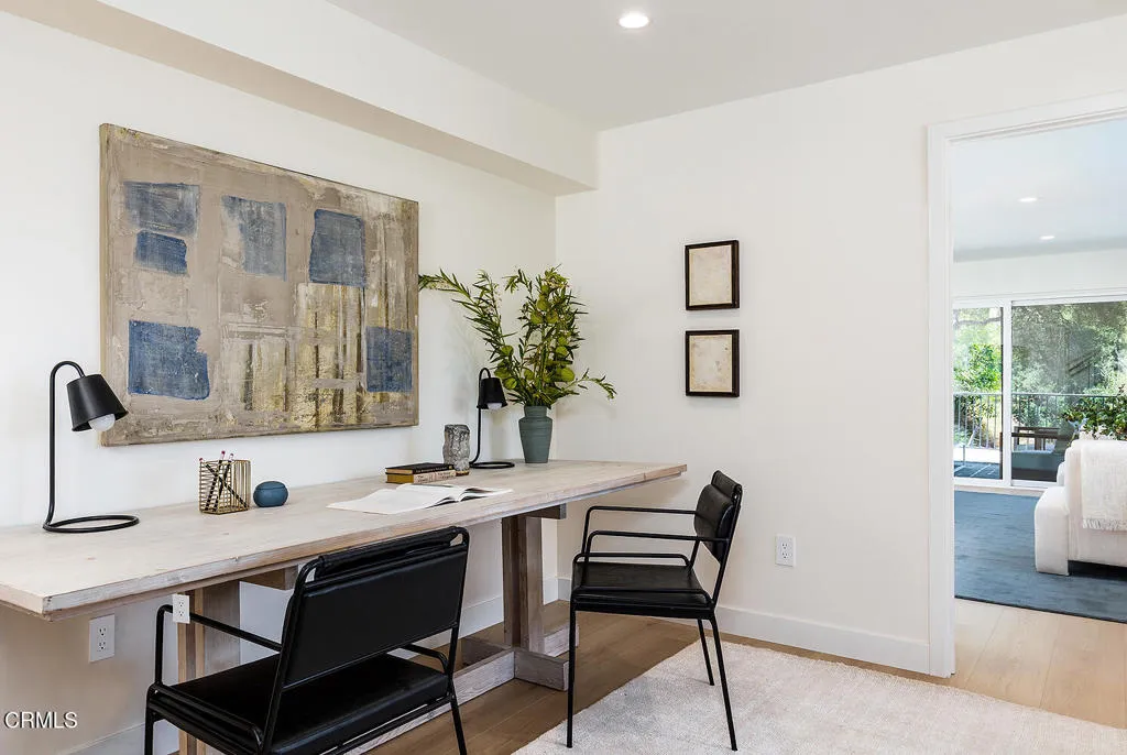 981 Glen Oaks Blvd 040-mls
