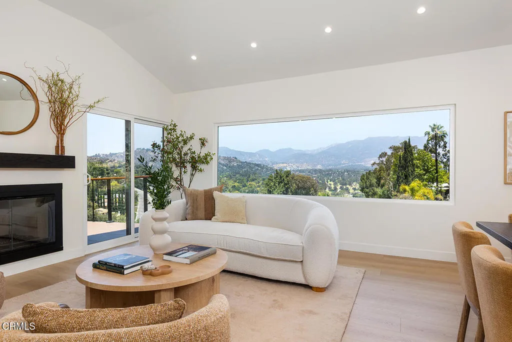981 Glen Oaks Boulevard, Pasadena, California 91105 — photo 5