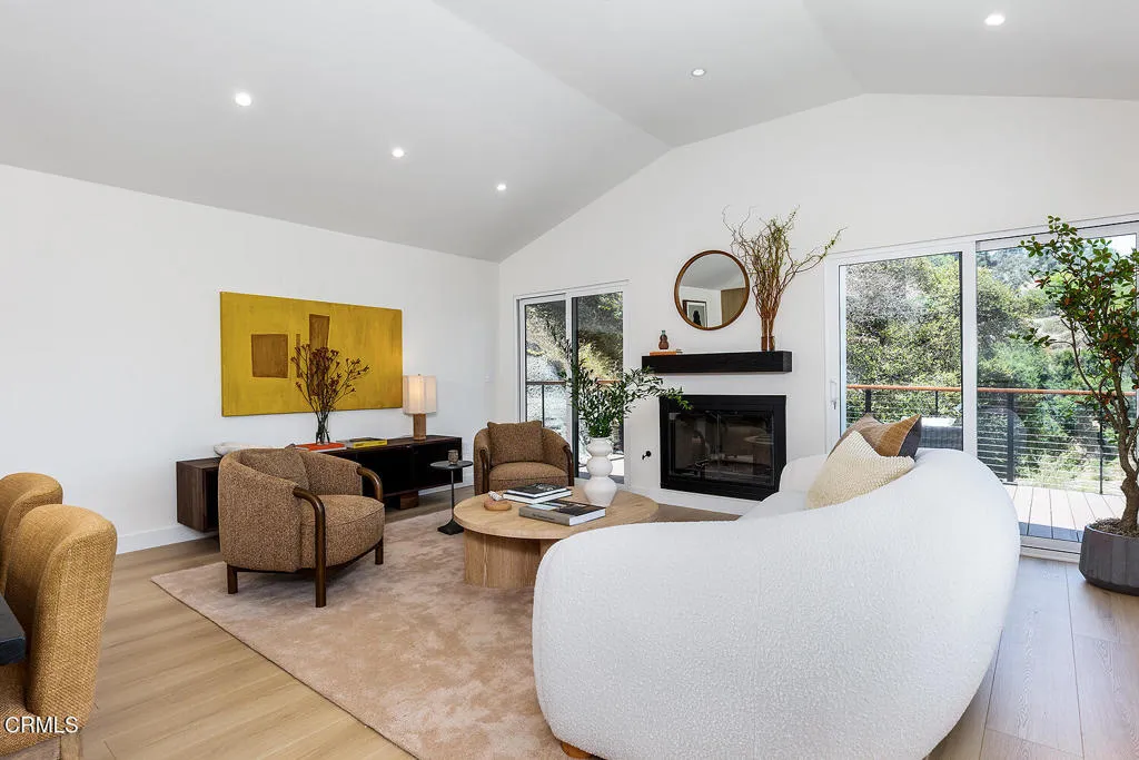981 Glen Oaks Boulevard, Pasadena, California 91105 — photo 4