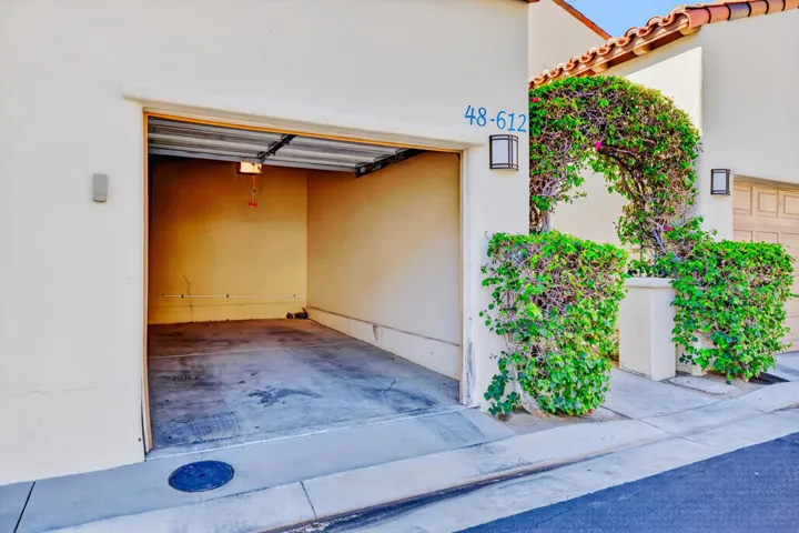 One Car Detached Garage