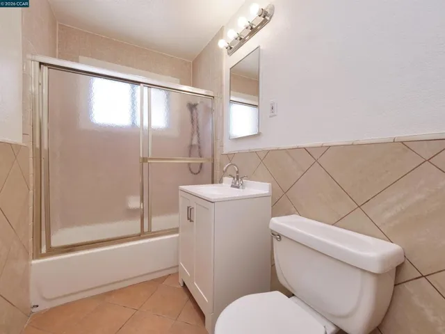 1156 Santa Barbara Dr, Santa Rosa, California 95404