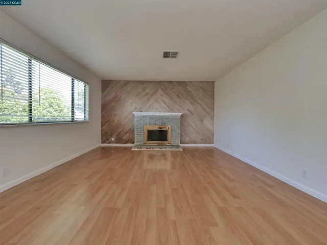 1156 Santa Barbara Dr, Santa Rosa, California 95404