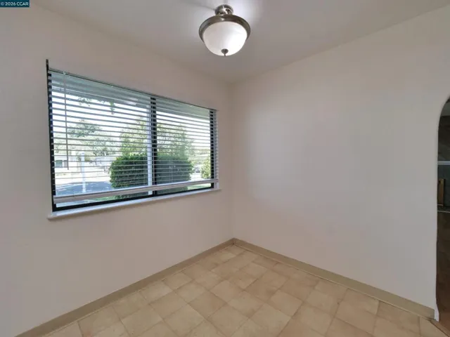 1156 Santa Barbara Dr, Santa Rosa, California 95404