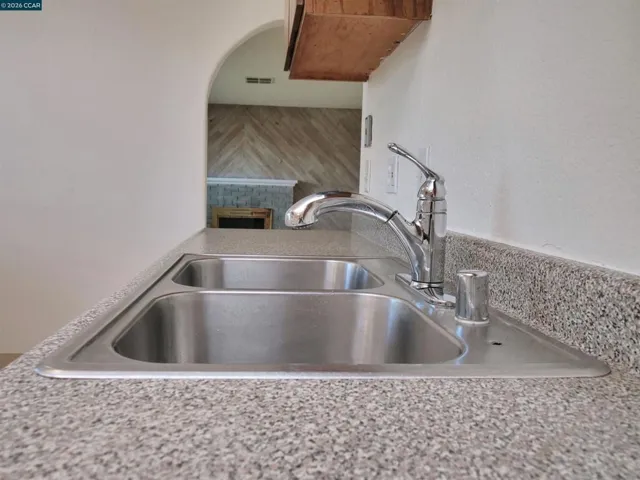 1156 Santa Barbara Dr, Santa Rosa, California 95404