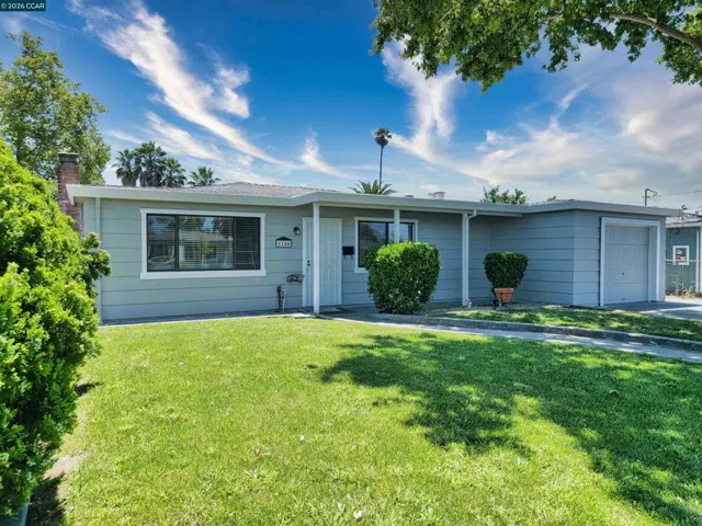 1156 Santa Barbara Dr, Santa Rosa, California 95404