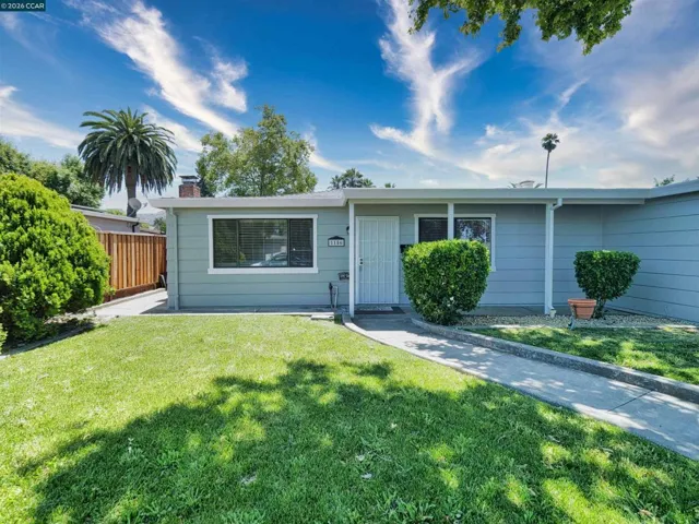 1156 Santa Barbara Dr, Santa Rosa, California 95404
