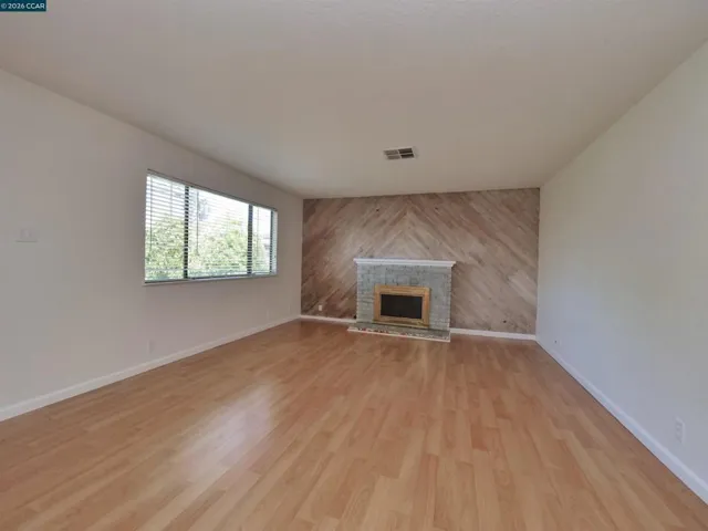 1156 Santa Barbara Dr, Santa Rosa, California 95404